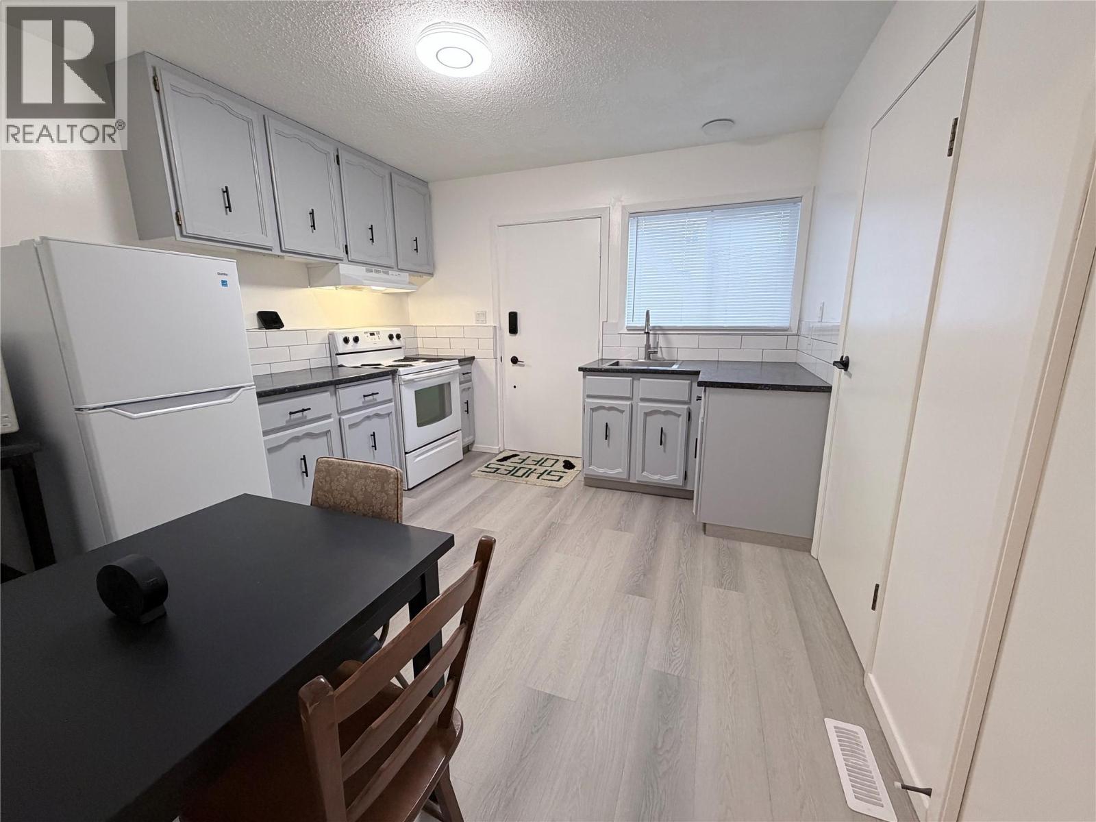 801 Houston Street - 55