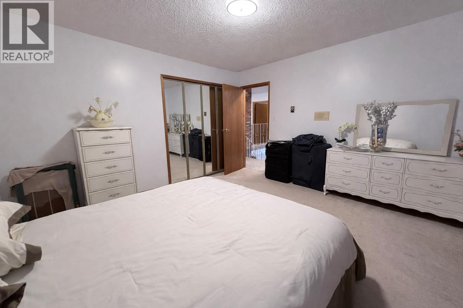 801 Houston Street - 35
