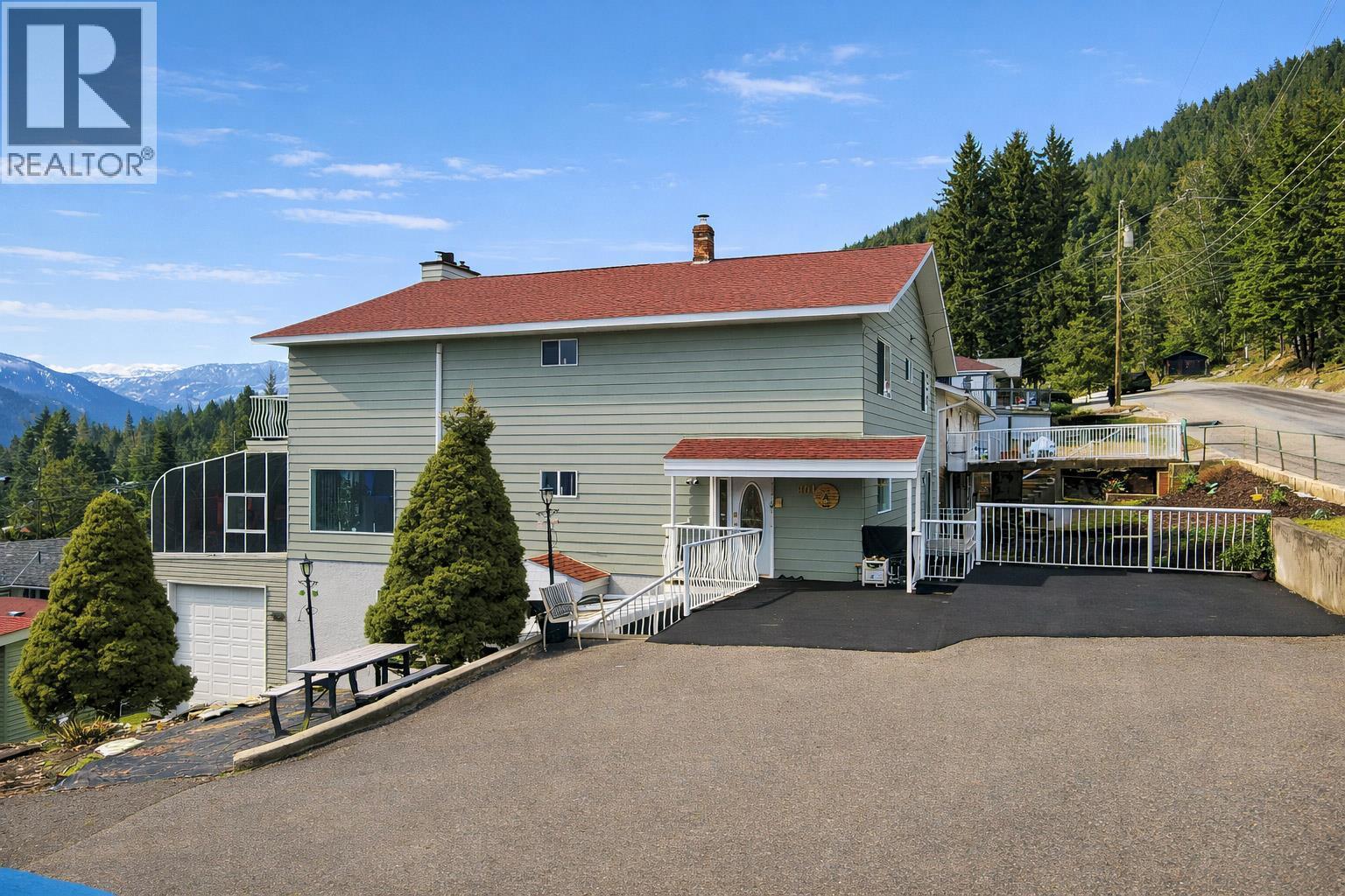 801 Houston Street - 1