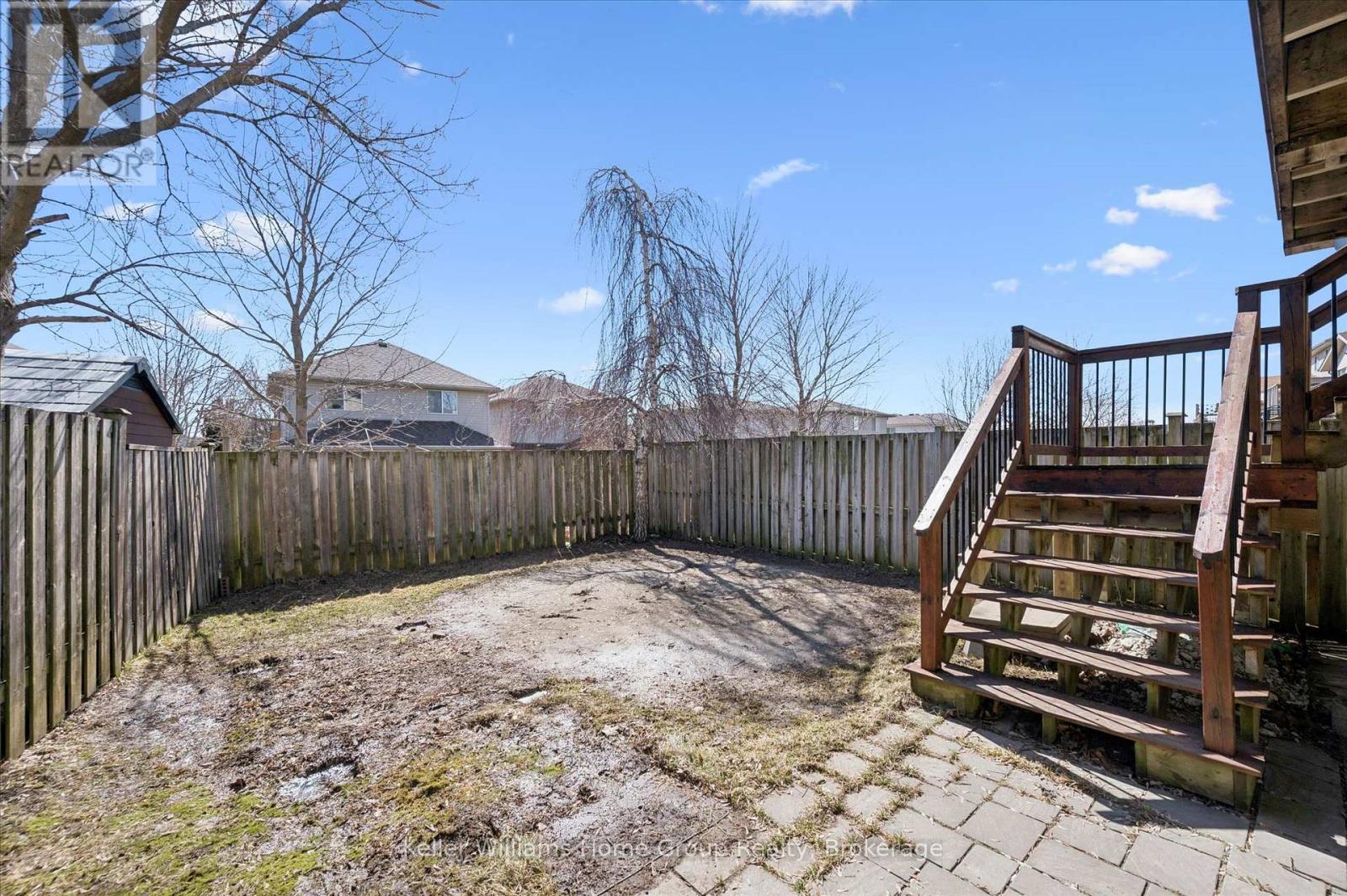 33 SANDCREEK LANE, Guelph (Grange Road), Ontario