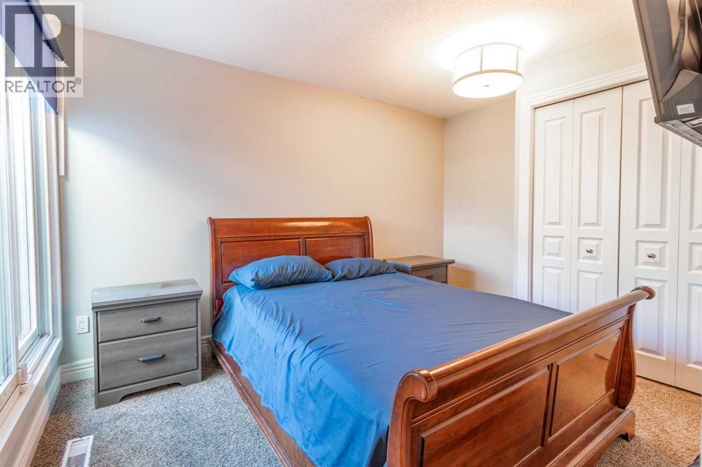 Single Family House for Sale in   Glamis Green SW Glamorgan Calgary 