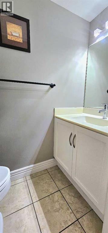 Single Family House for Sale in   Glamis Green SW Glamorgan Calgary 