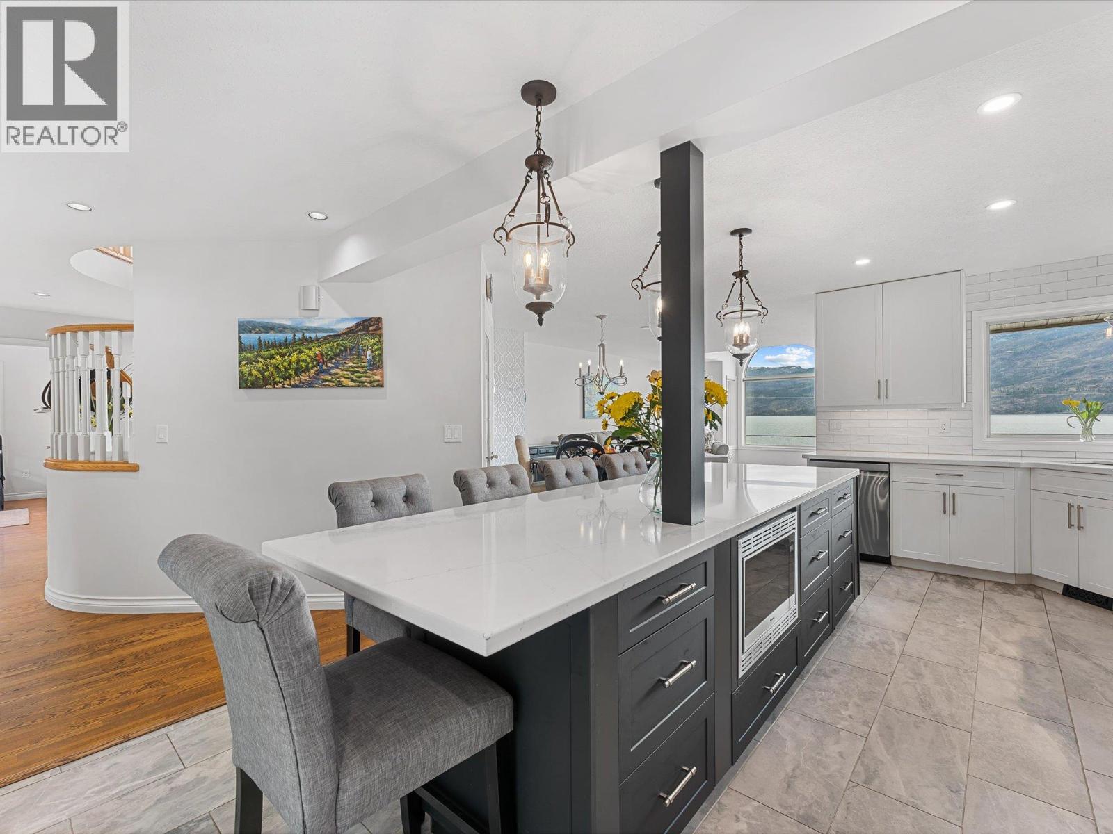 3838 BEACH AVENUE - 18