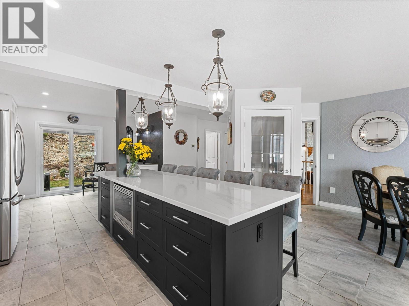 3838 BEACH AVENUE - 19