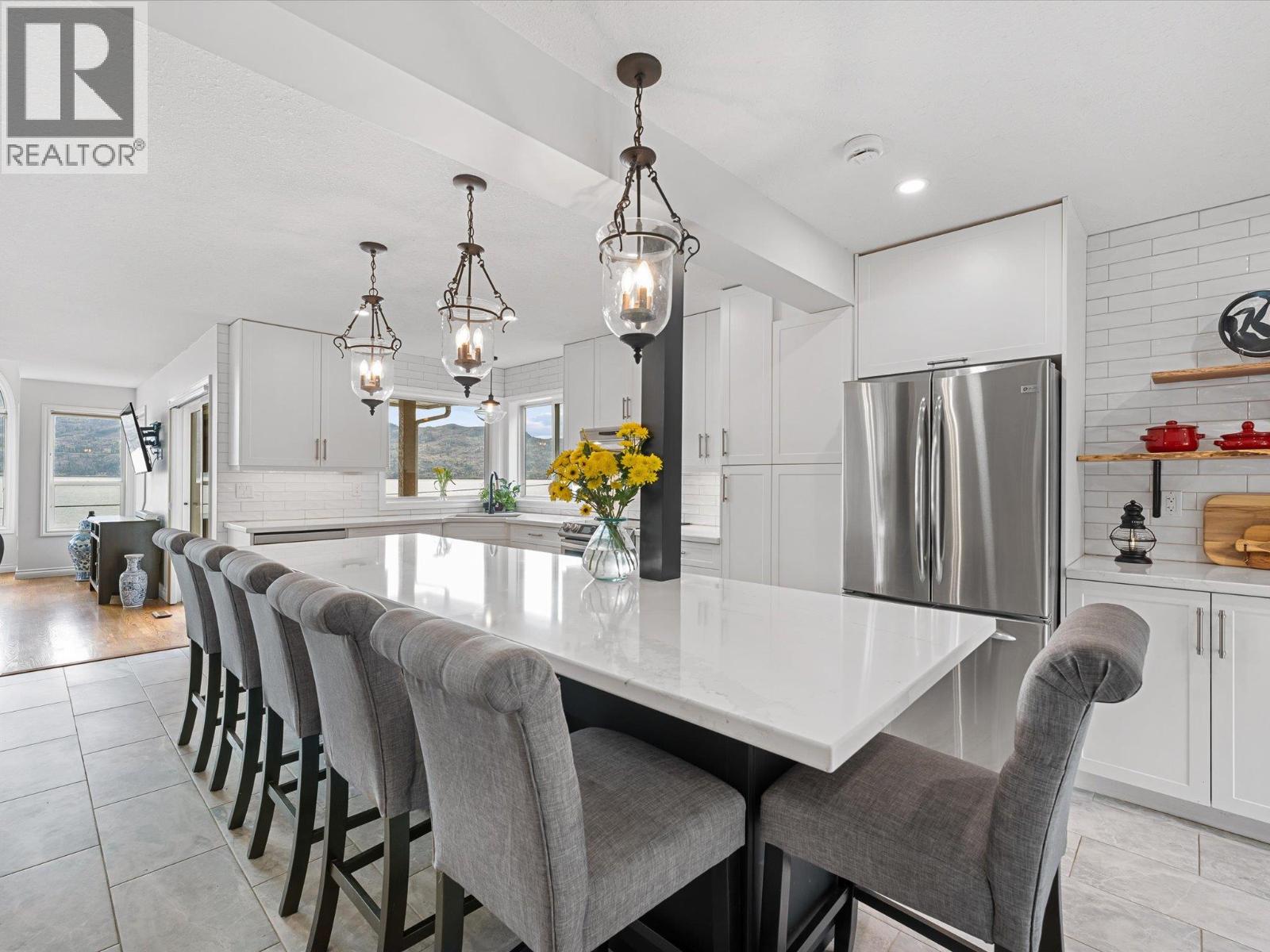 3838 BEACH AVENUE - 17