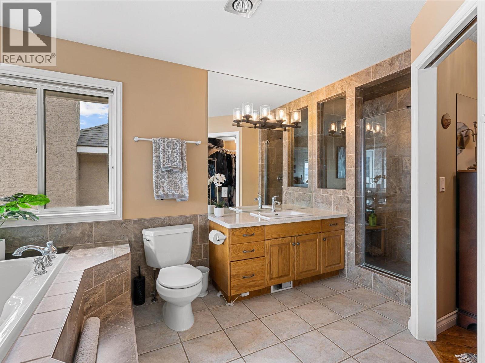 3838 BEACH AVENUE - 34