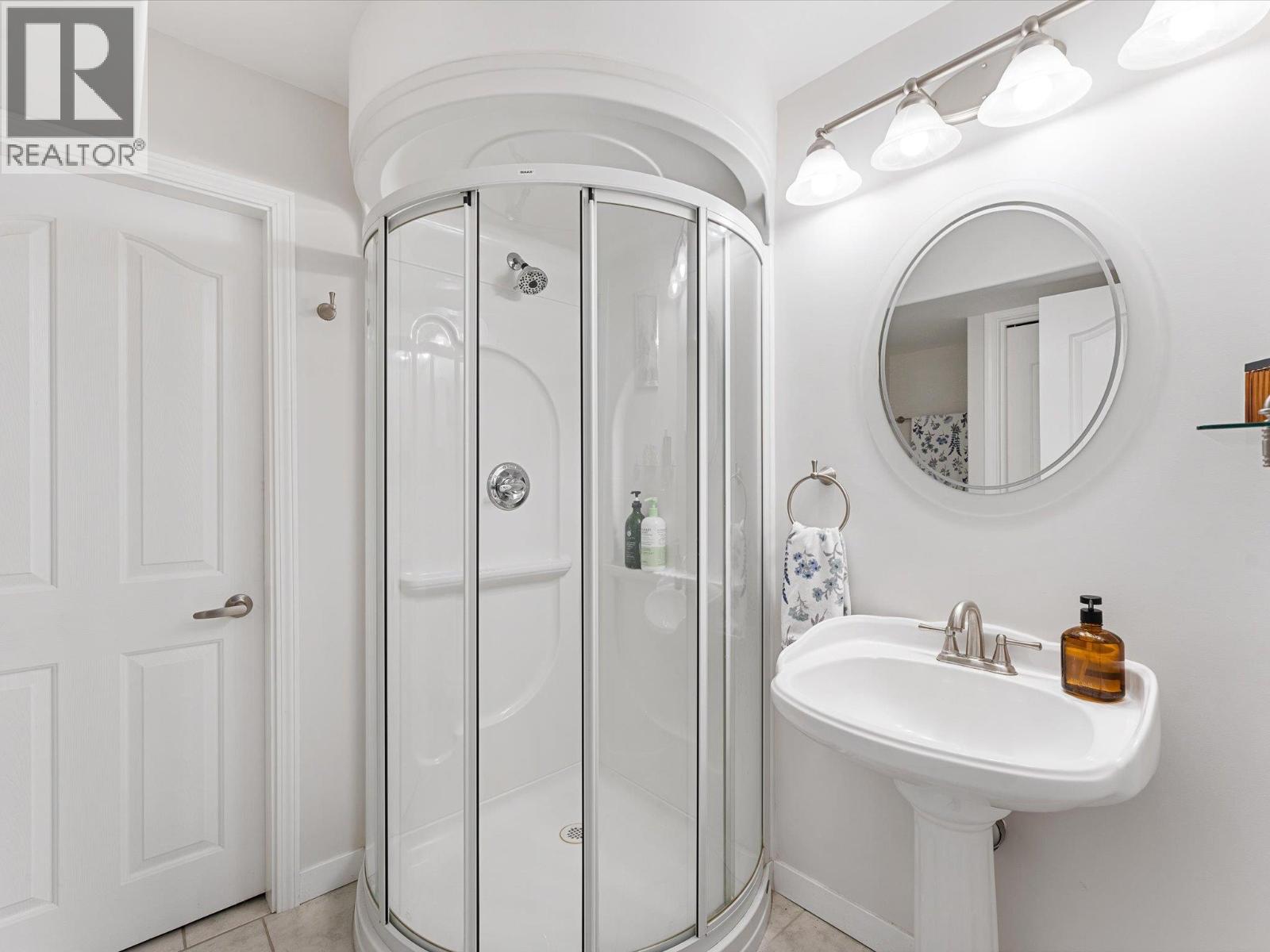 3838 BEACH AVENUE - 45