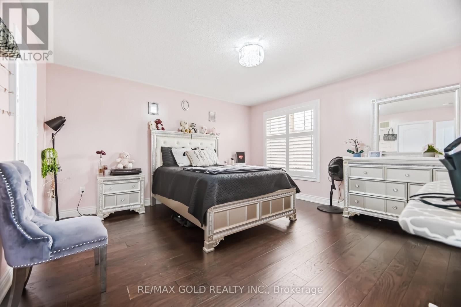 72 MIDSUMMER DRIVE,Brampton (Bram East),,