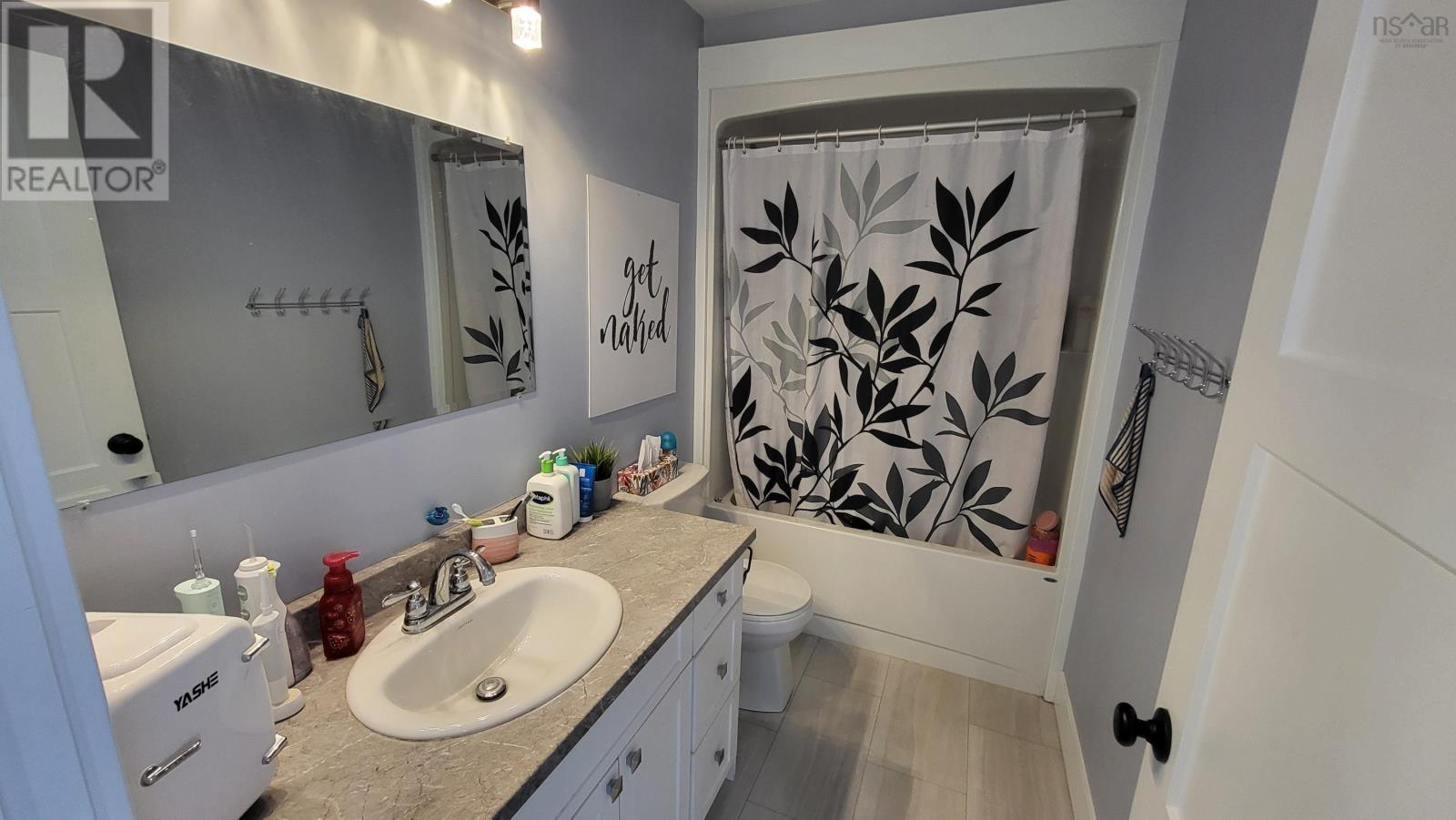 Property 16 of 41 of 52 & 54 Gaspereau Avenue