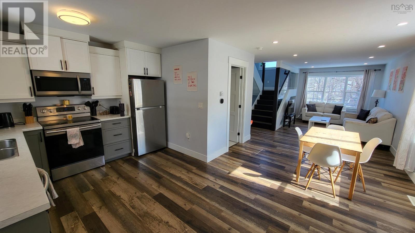 Property 39 of 41 of 52 & 54 Gaspereau Avenue