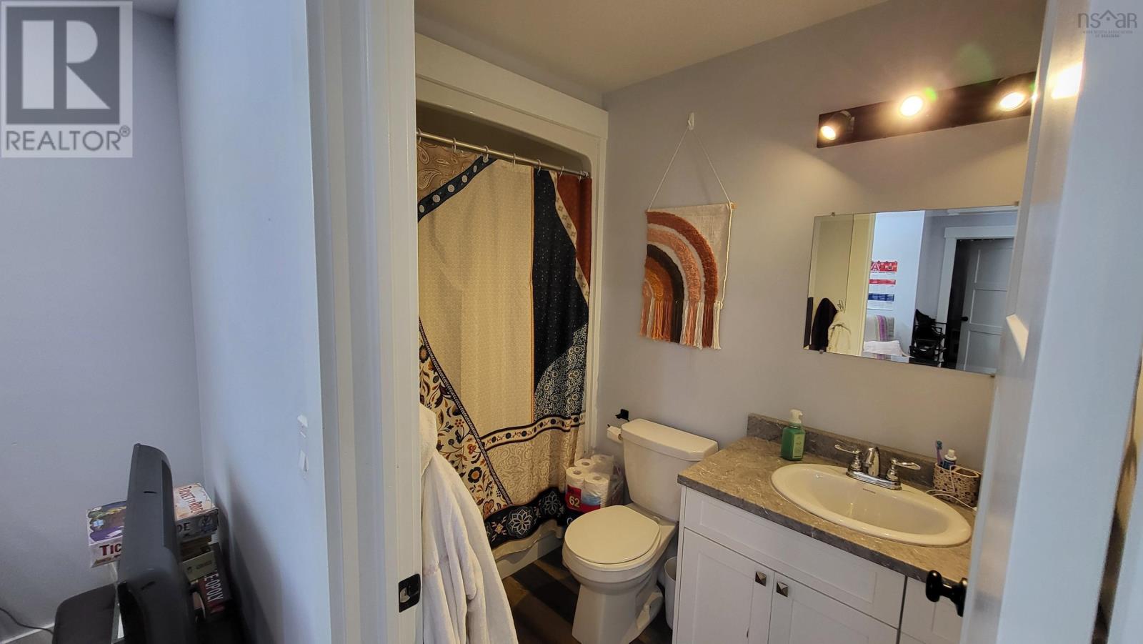 Property 26 of 41 of 52 & 54 Gaspereau Avenue