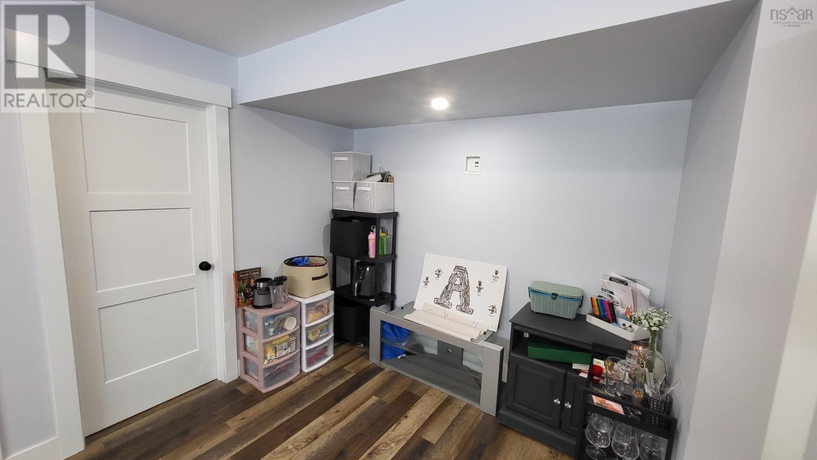 Property 33 of 41 of 52 & 54 Gaspereau Avenue