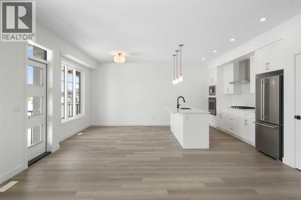 Single Family House for Sale in  st Street SW Springbank Hill Calgary 