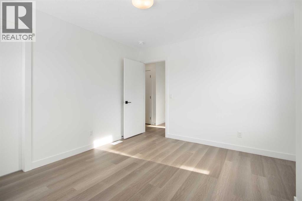 Single Family House for Sale in  st Street SW Springbank Hill Calgary 