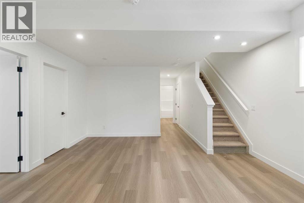 Single Family House for Sale in  st Street SW Springbank Hill Calgary 