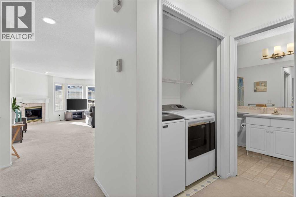 Single Family House for Sale in  Sierra Morena Green SW Signal Hill Calgary 