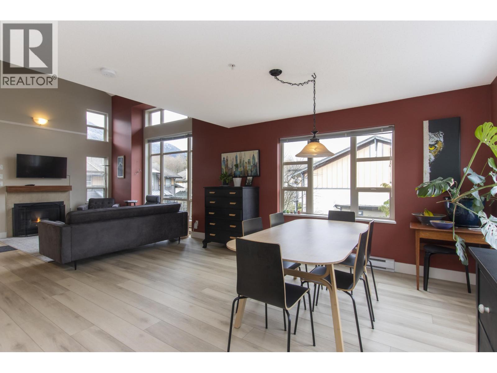 201 1174 WINGTIP PLACE, Squamish