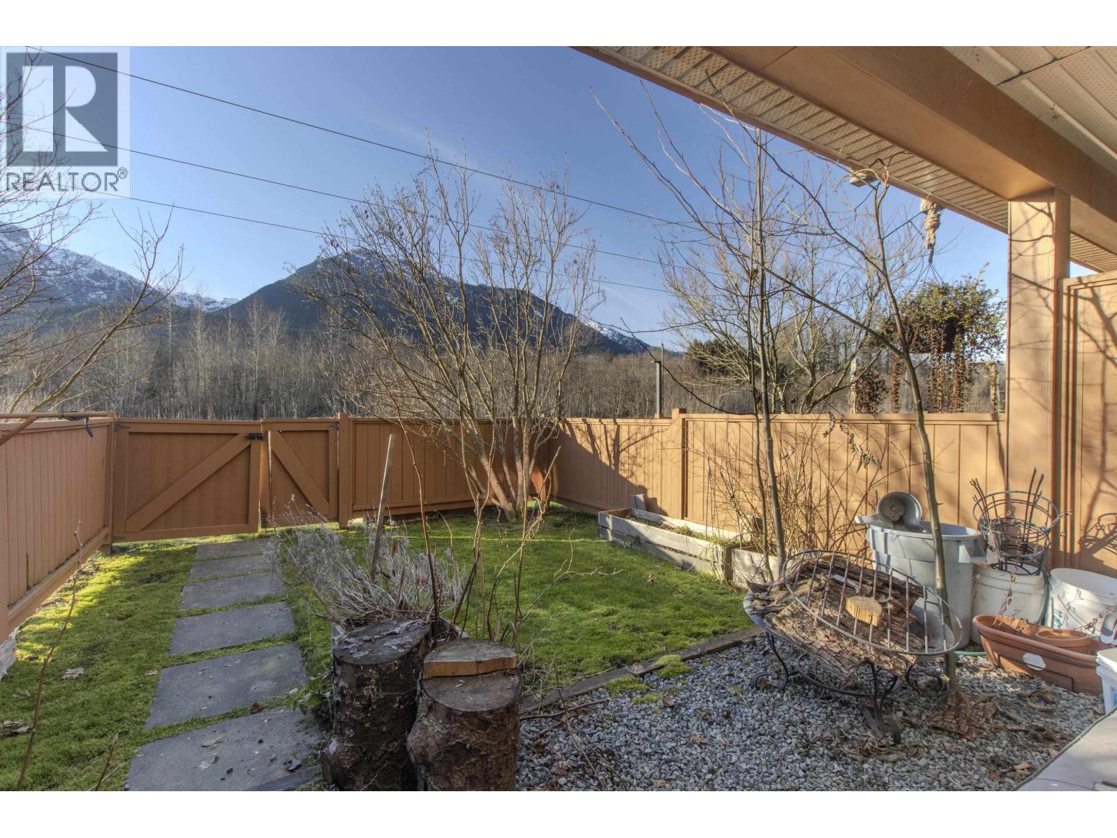 21 40653 TANTALUS ROAD, Squamish