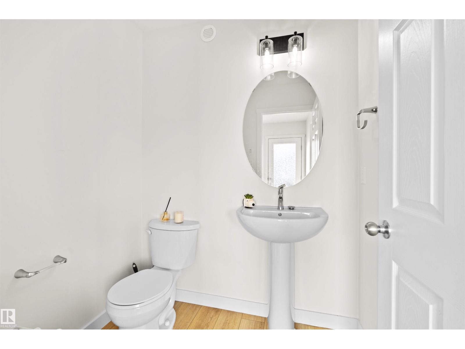 17651 49 ST NW - 11