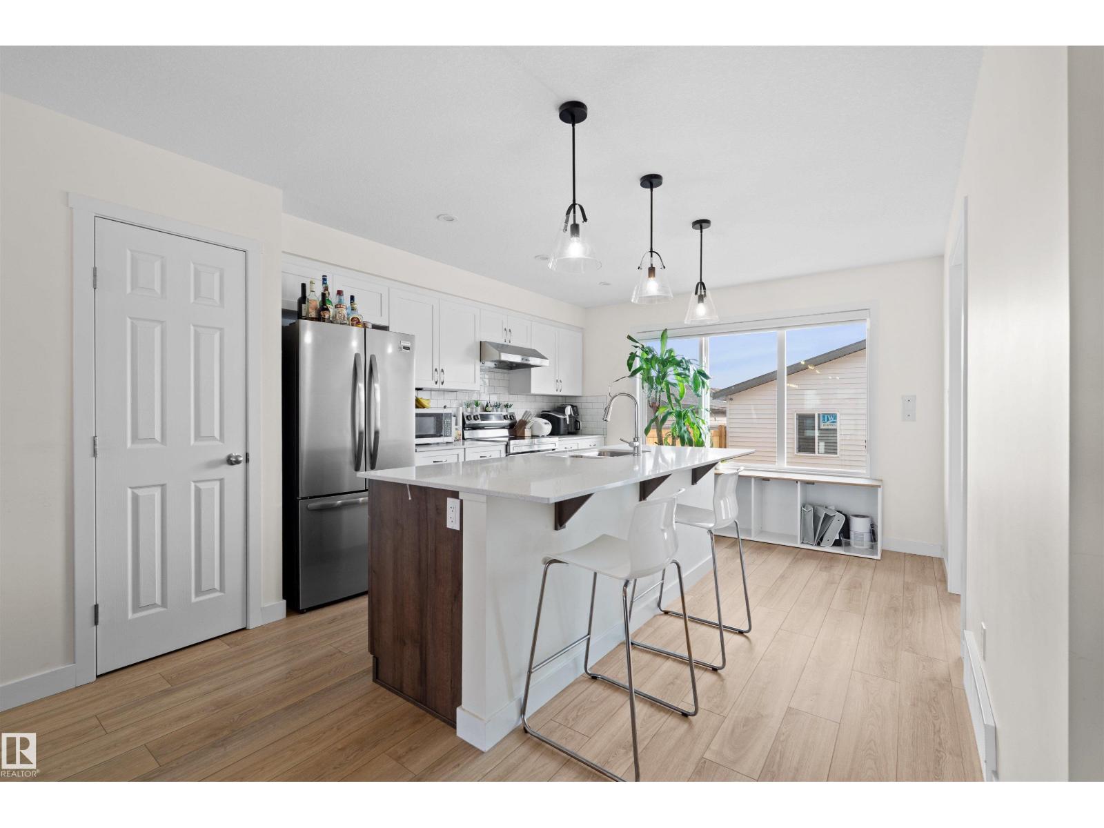 17651 49 ST NW - 7