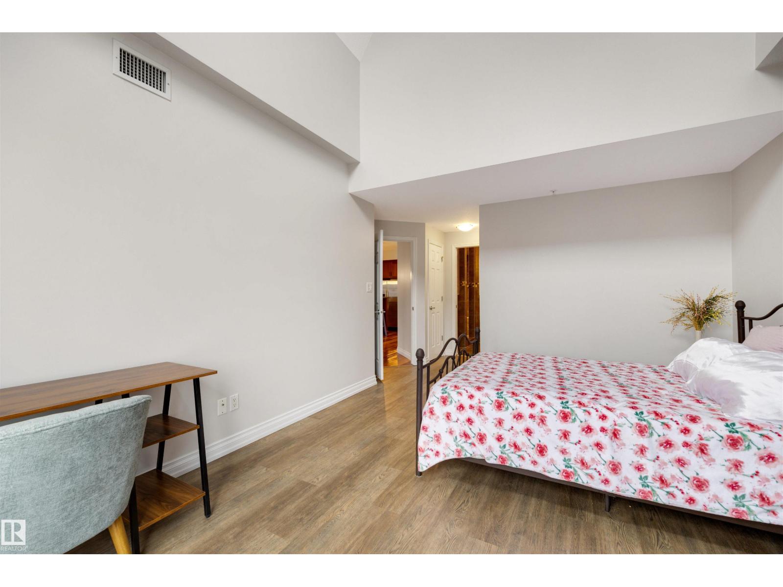 #305 9803 96A ST NW, Edmonton