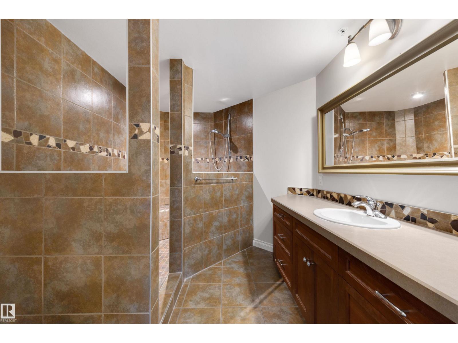 #305 9803 96A ST NW, Edmonton