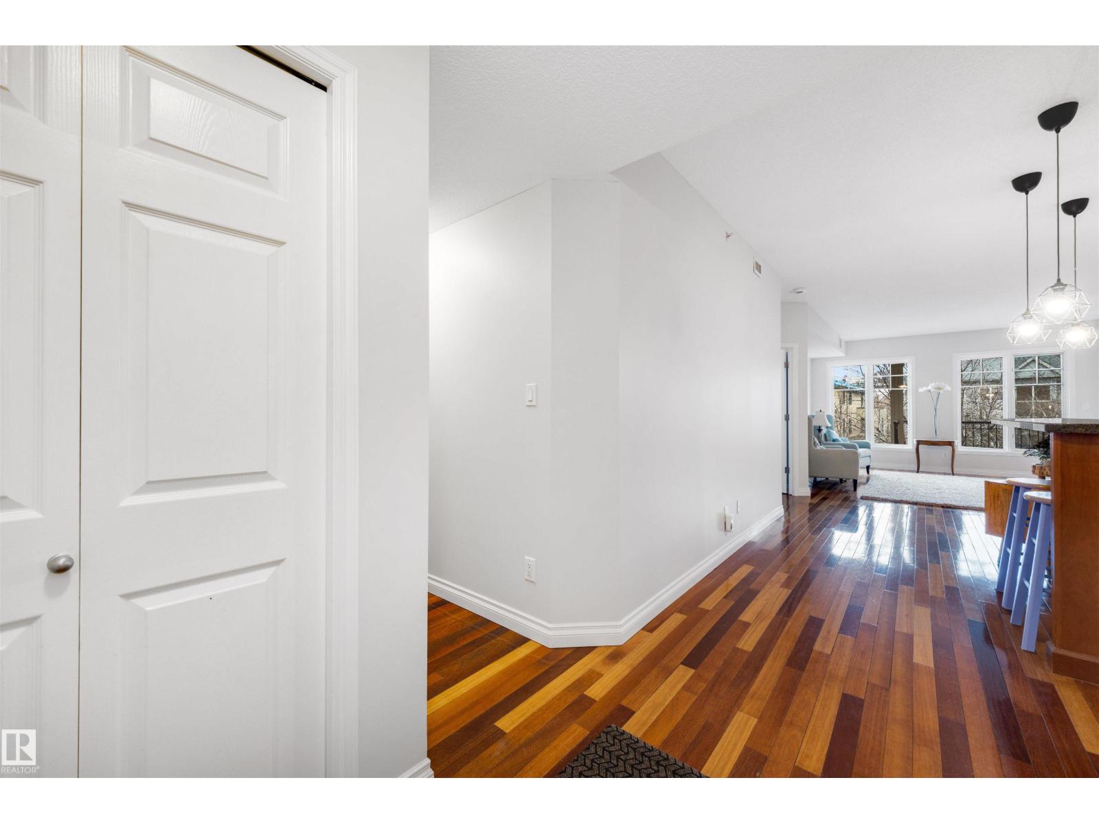 #305 9803 96A ST NW - 3