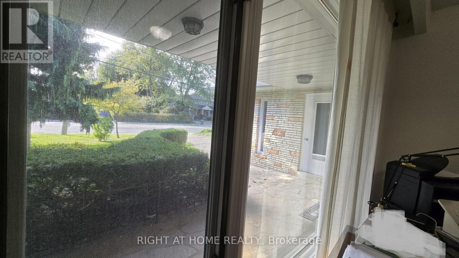 236 YORK MILLS ROAD - 16
