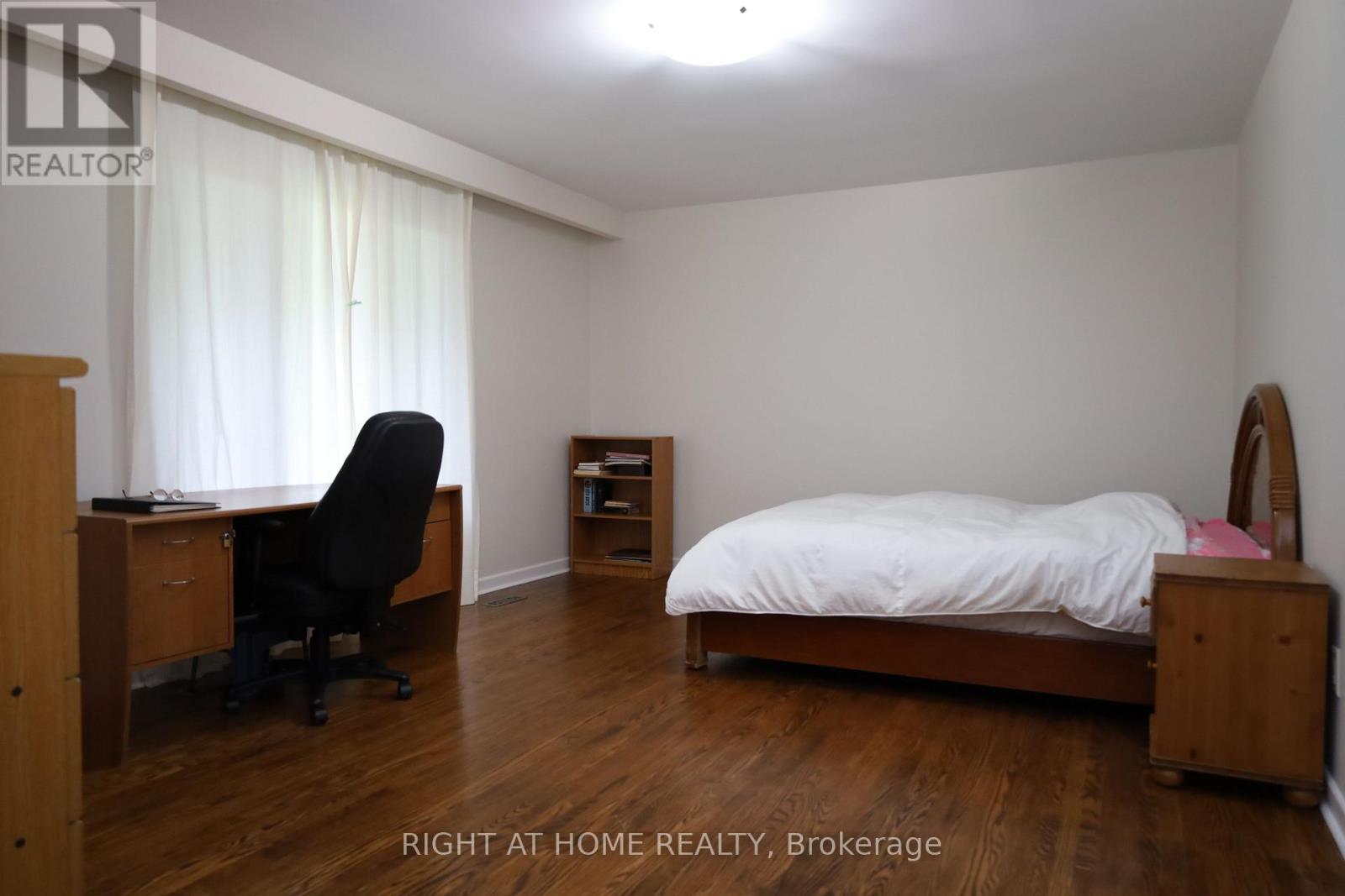 236 YORK MILLS ROAD - 21