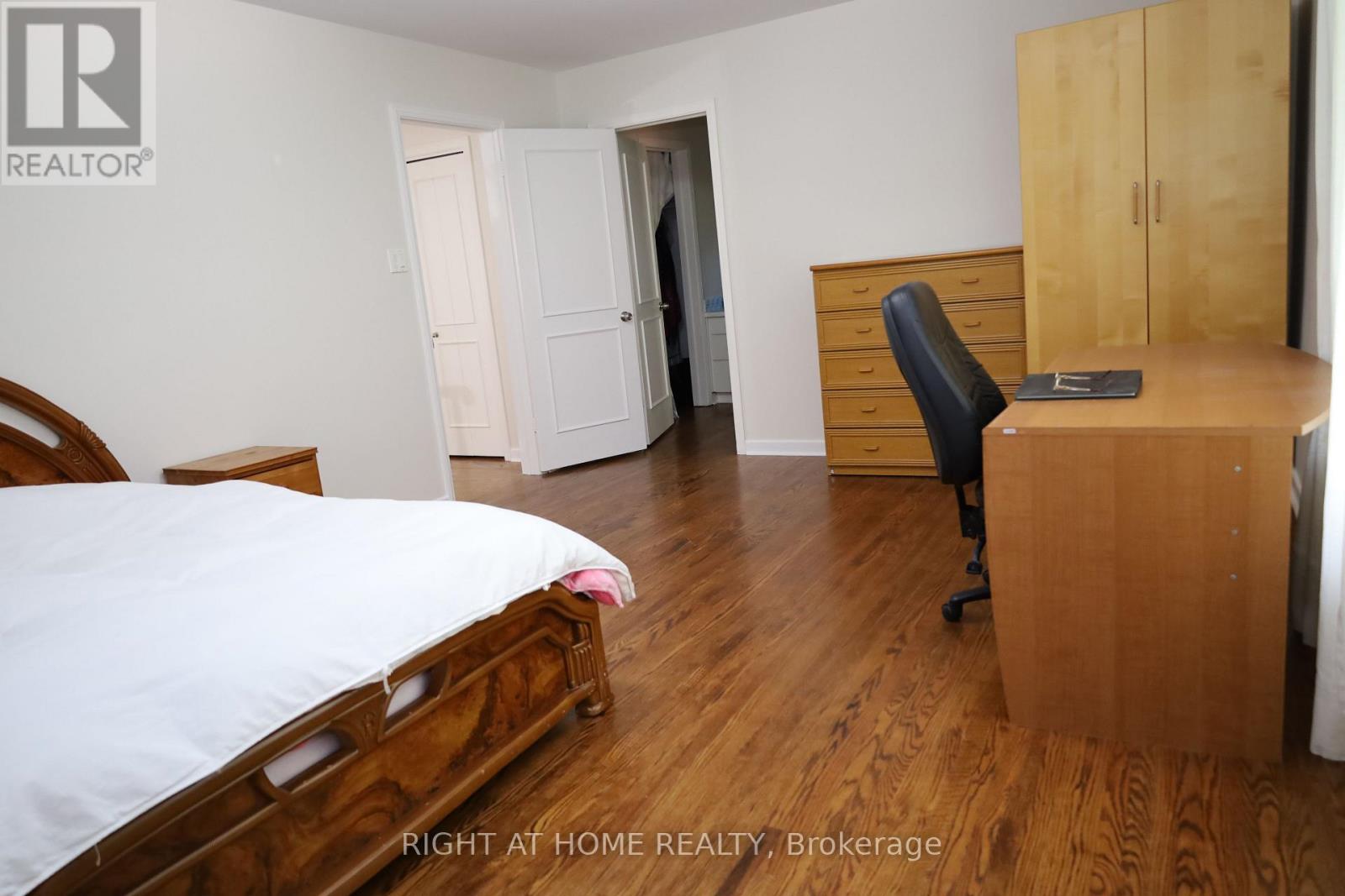 236 YORK MILLS ROAD - 22