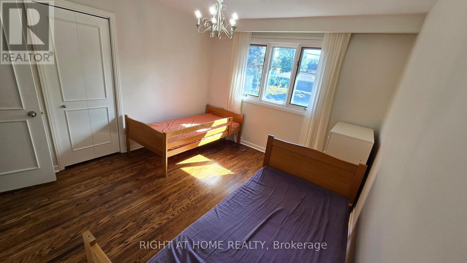 236 YORK MILLS ROAD - 26