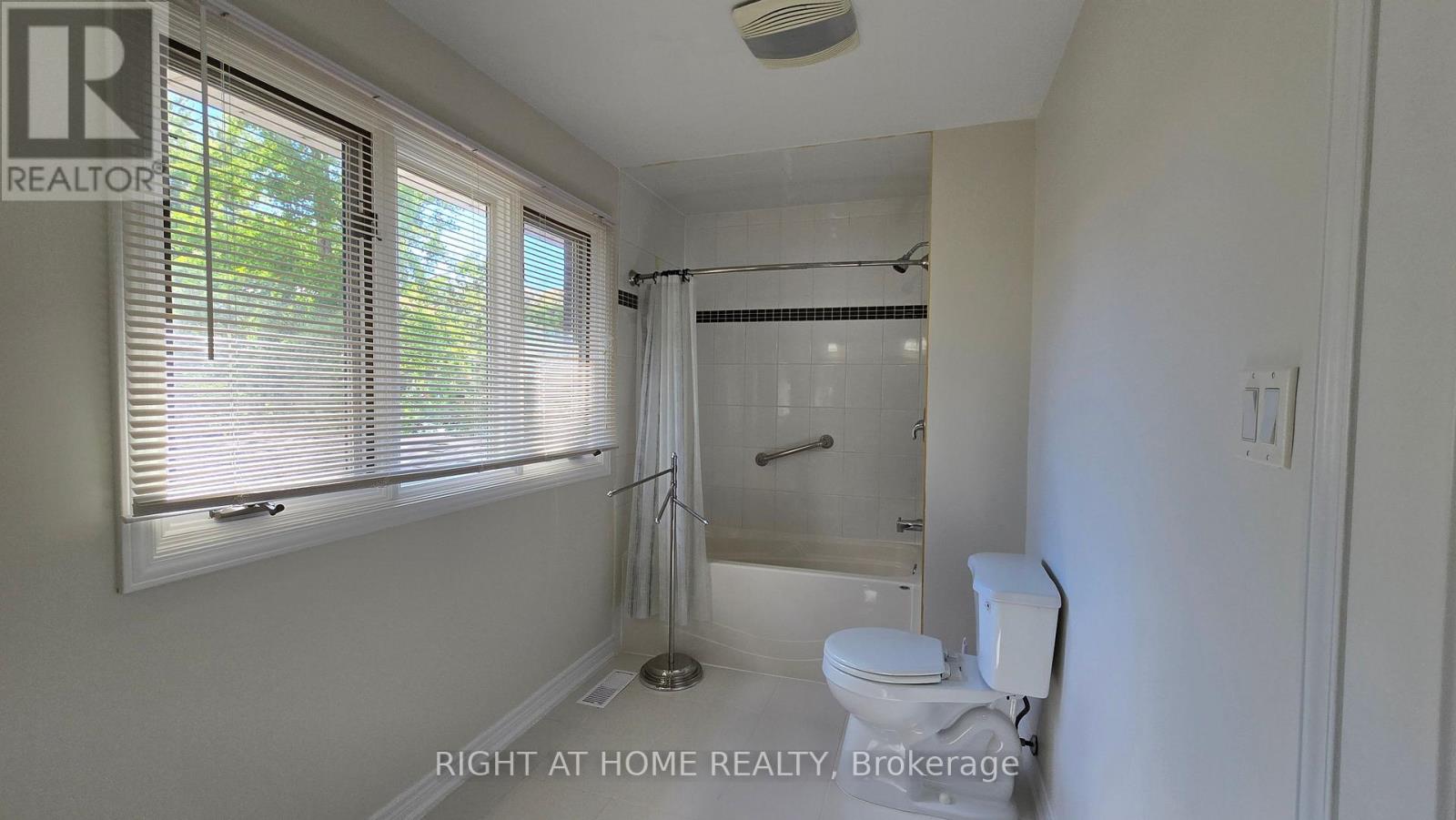 236 YORK MILLS ROAD - 30