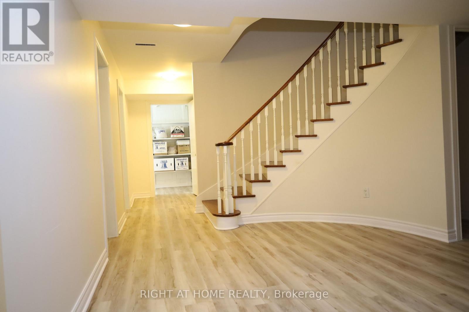 236 YORK MILLS ROAD - 32