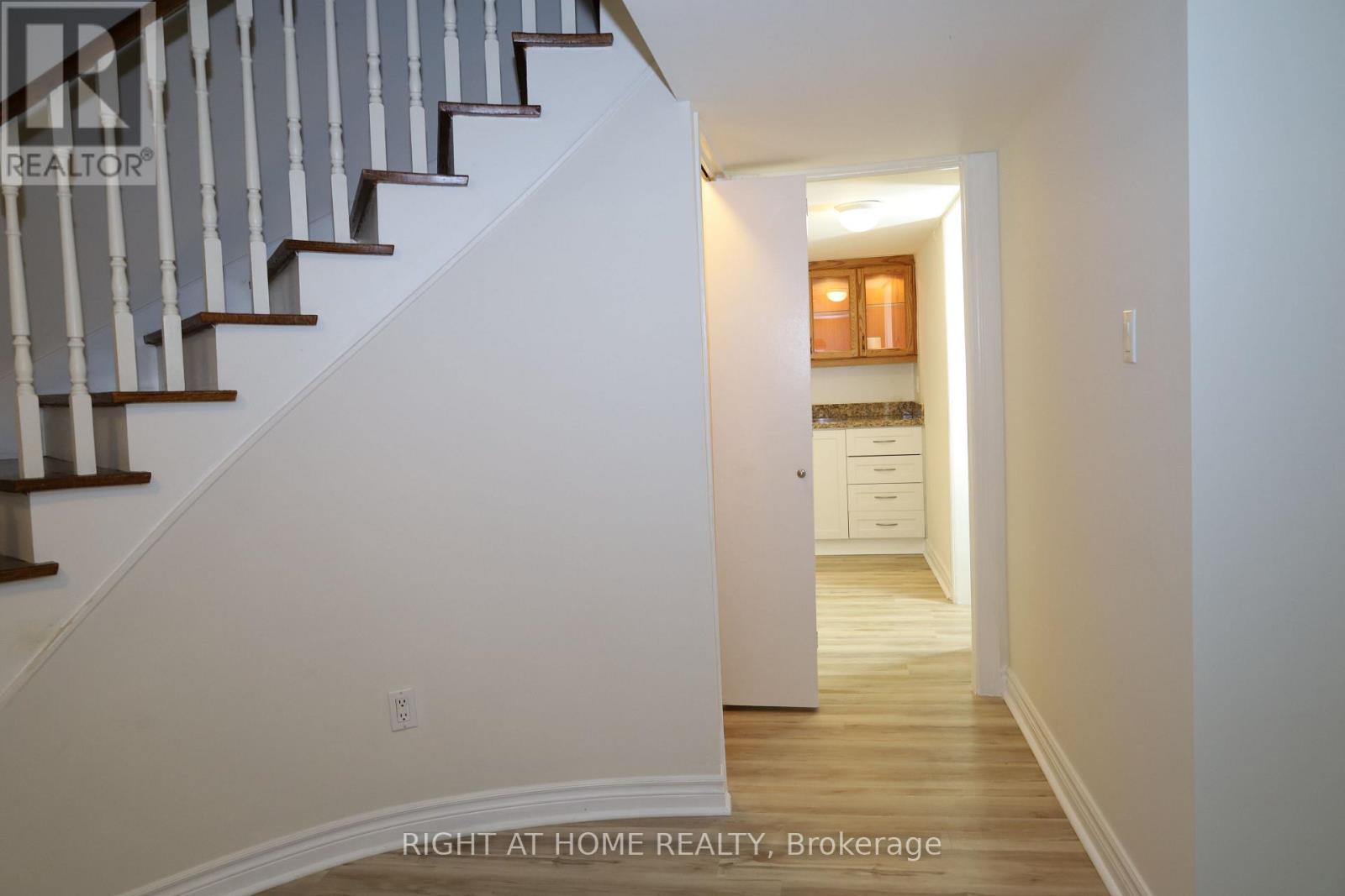 236 YORK MILLS ROAD - 33