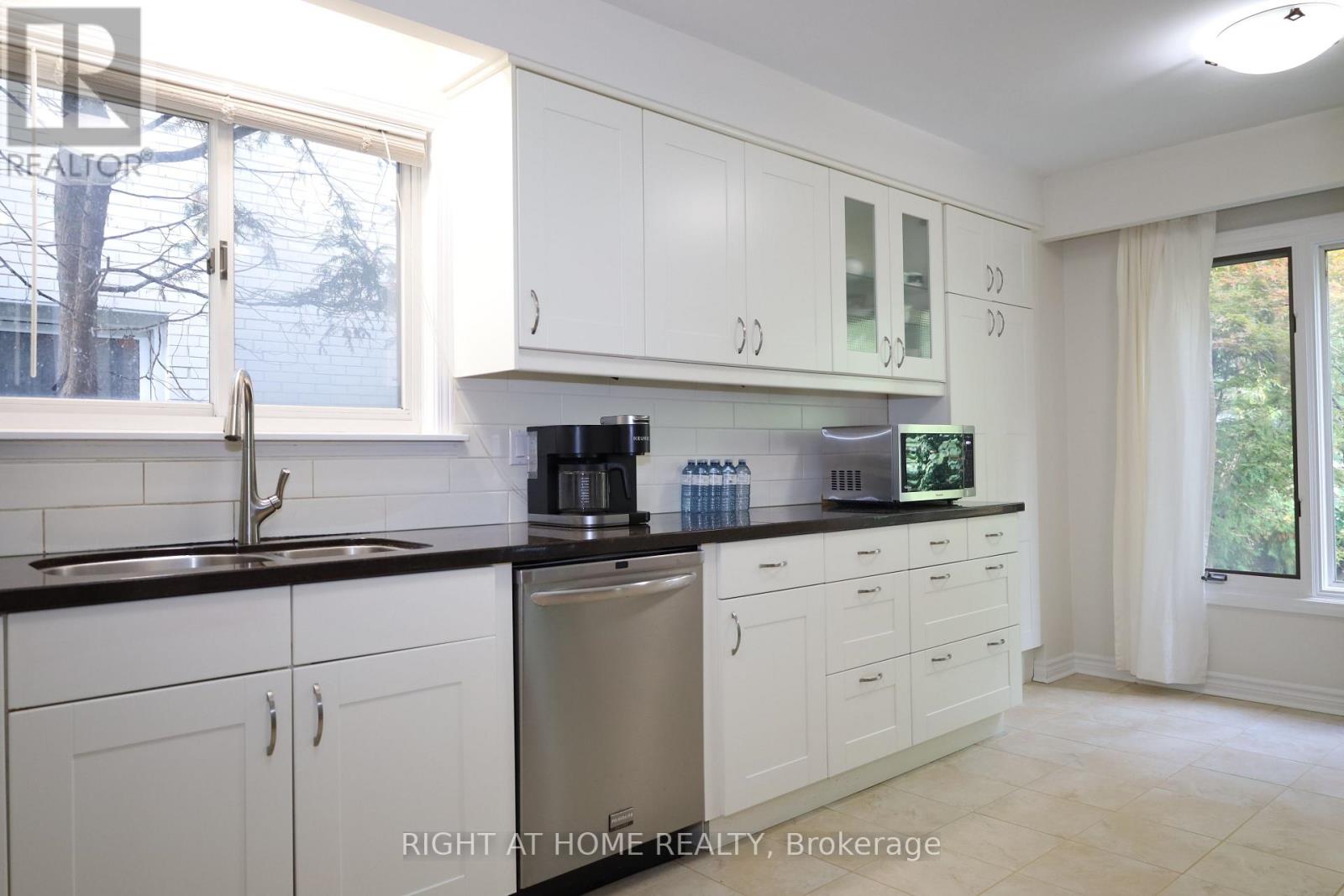 236 YORK MILLS ROAD - 6