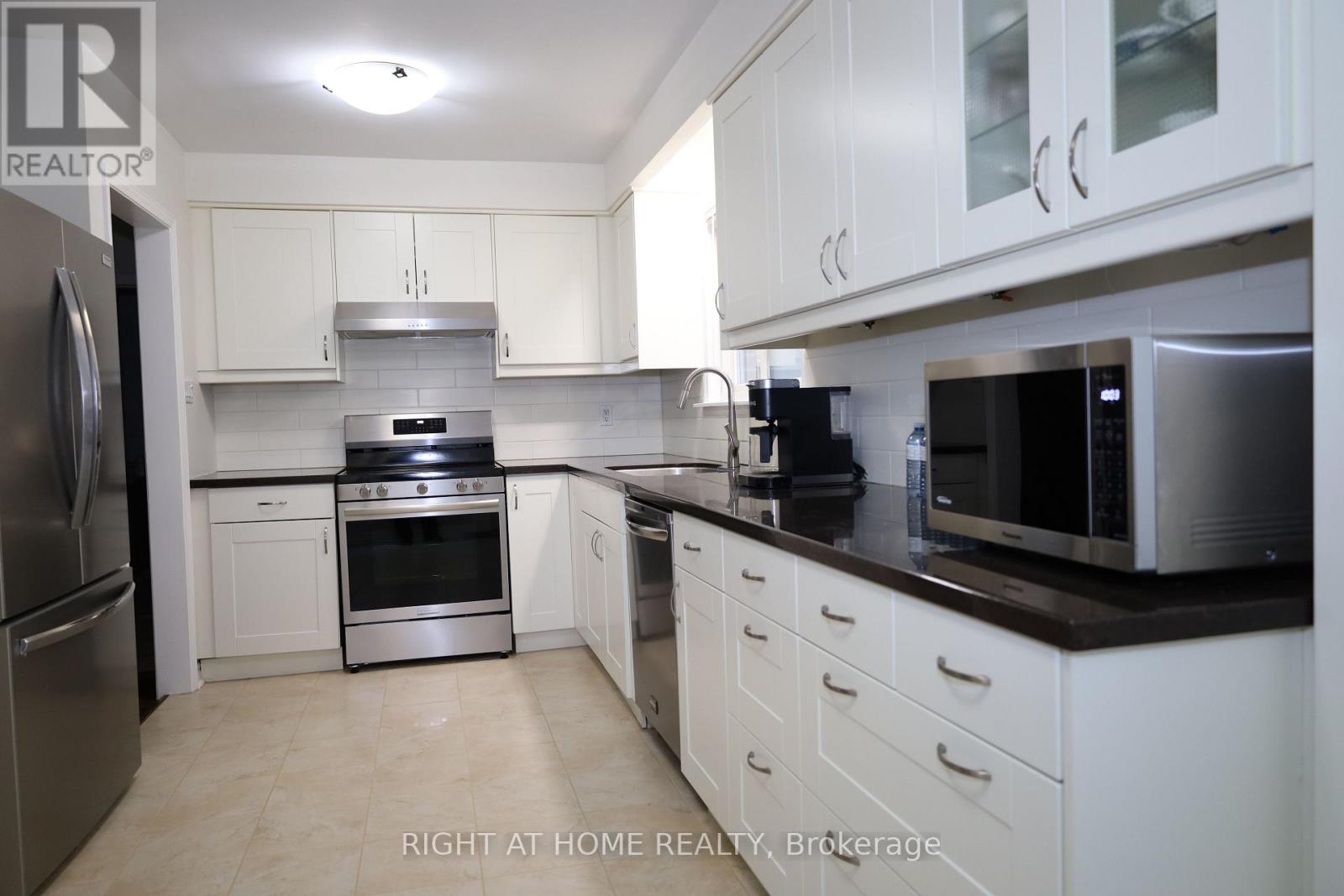 236 YORK MILLS ROAD - 7
