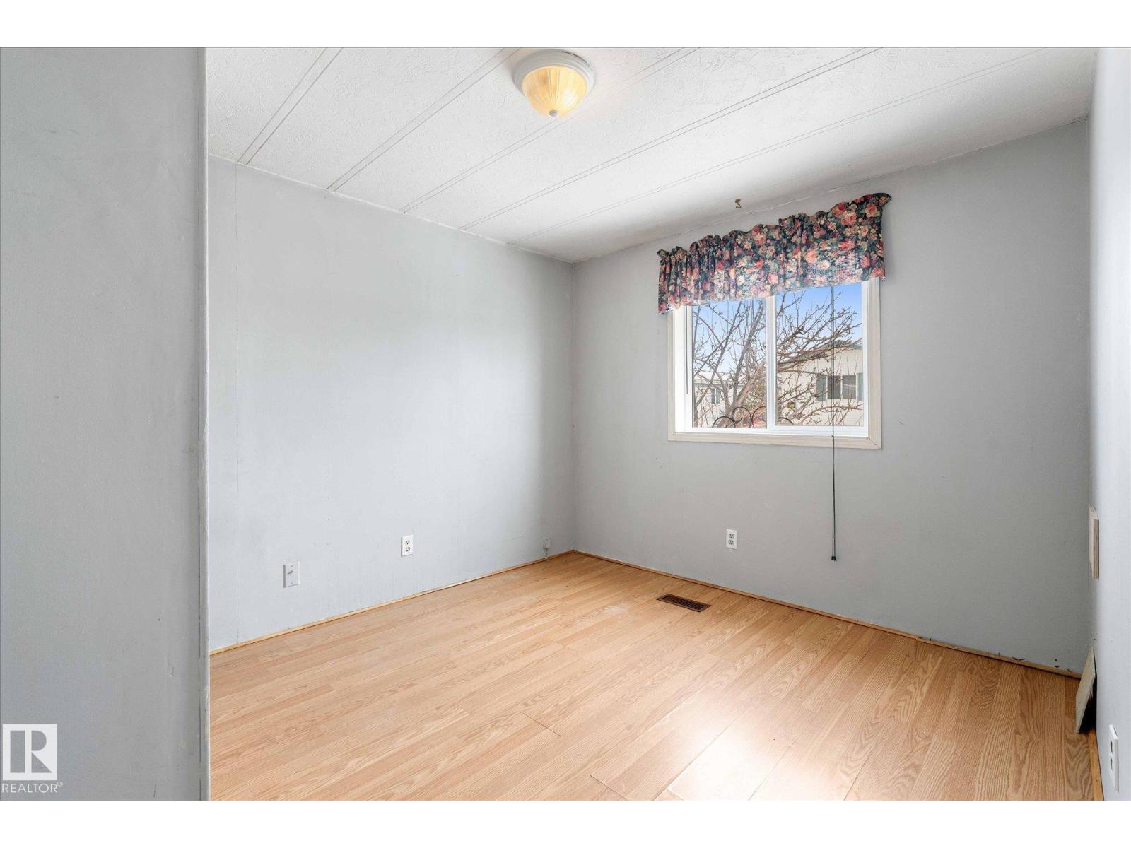 1450 Lakeland Village Blvd, Sherwood Park