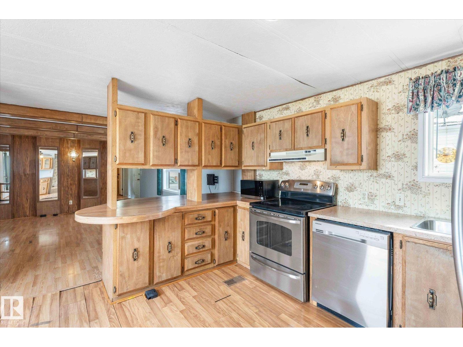 1450 Lakeland Village Blvd, Sherwood Park