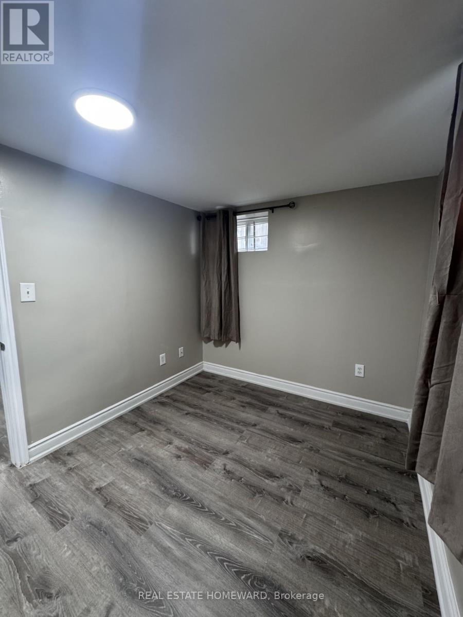 Single Family House Bungalow for Sale in  BSMT   ROBINSON AVENUE Toronto (Oakridge) 