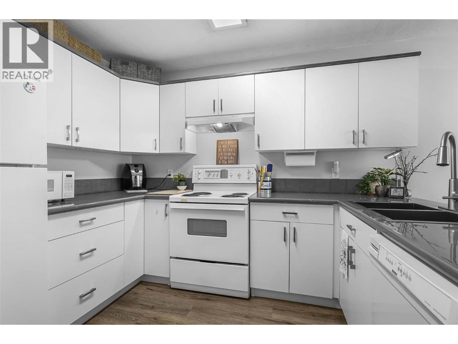 202 554 Seymour Street, Kamloops