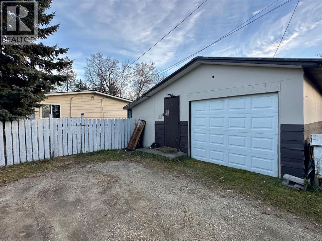 
          5234 48 Street
            <br/>
            <span>Mayerthorpe</span>
            , 
            <span>AB</span>
             <span>T0E1N0</span>
         - Photo 13