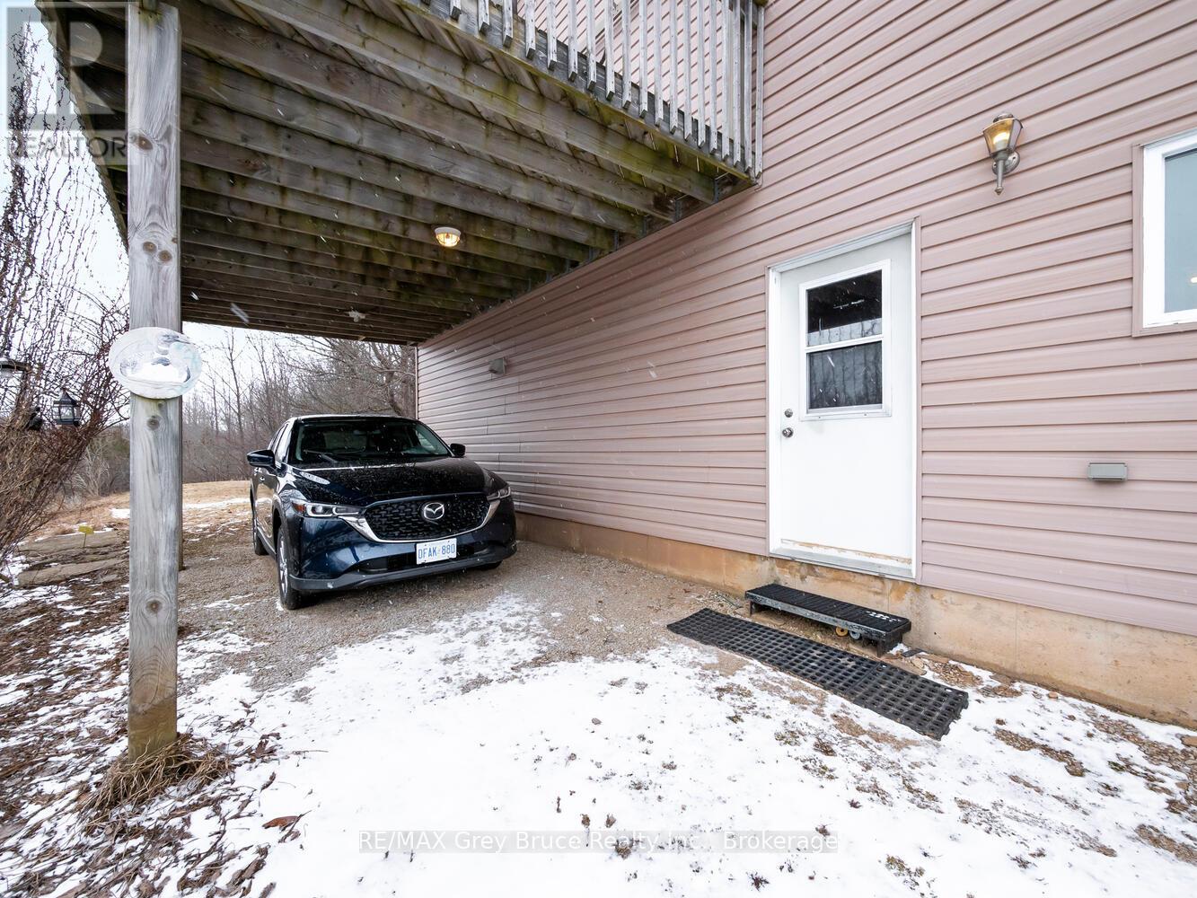 504240 GREY ROAD 1 ROAD W - 40