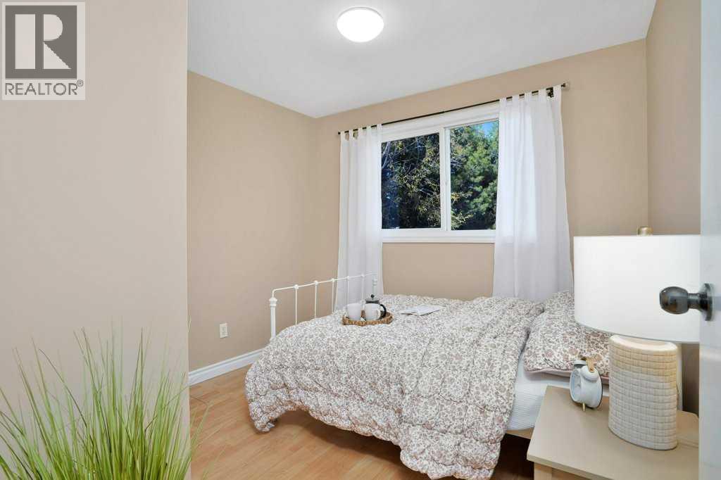 Single Family House Bungalow for Sale in  Sunnyside Drive Sunnyside Rural Ponoka County 