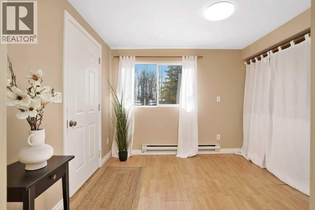 Single Family House Bungalow for Sale in  Sunnyside Drive Sunnyside Rural Ponoka County 