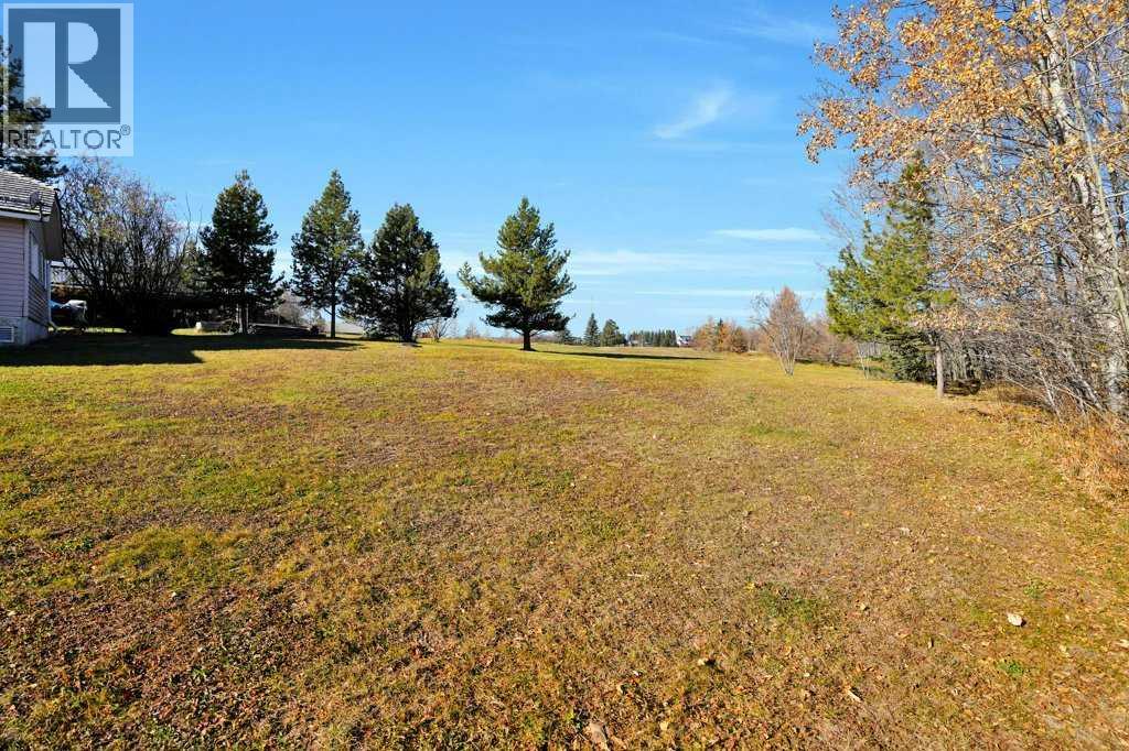 Single Family House Bungalow for Sale in  Sunnyside Drive Sunnyside Rural Ponoka County 