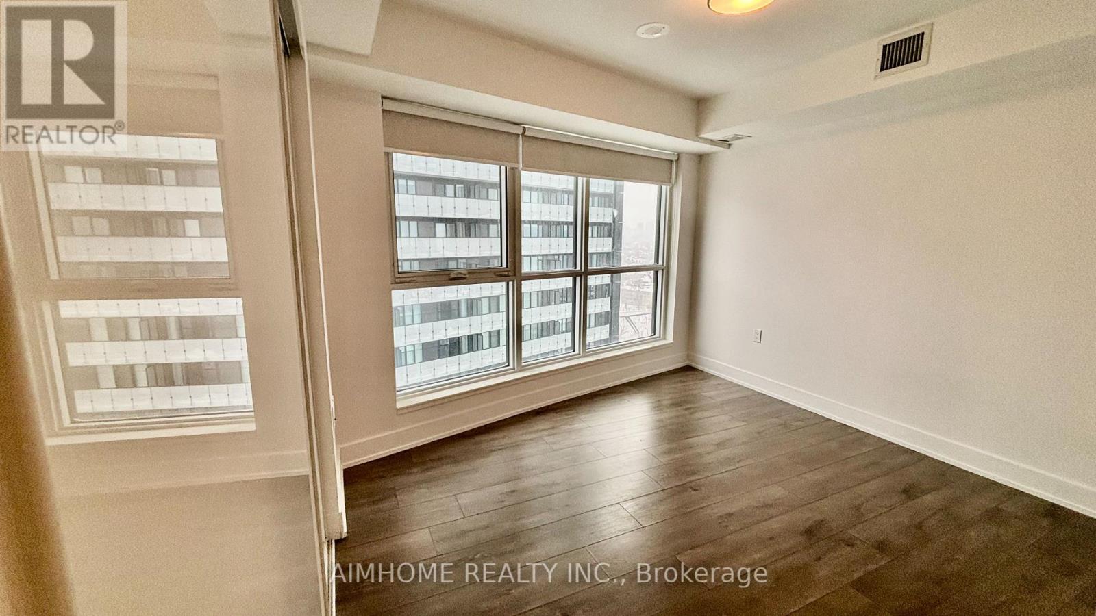 #1722 585 BLOOR STREET E - 12