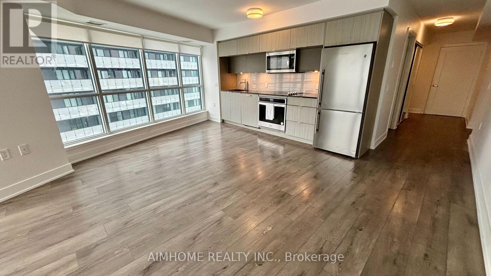#1722 585 BLOOR STREET E - 6