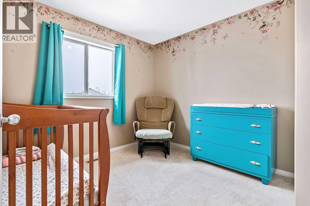 Single Family House for Sale in  Chaparral Ridge Way SE Chaparral Calgary 