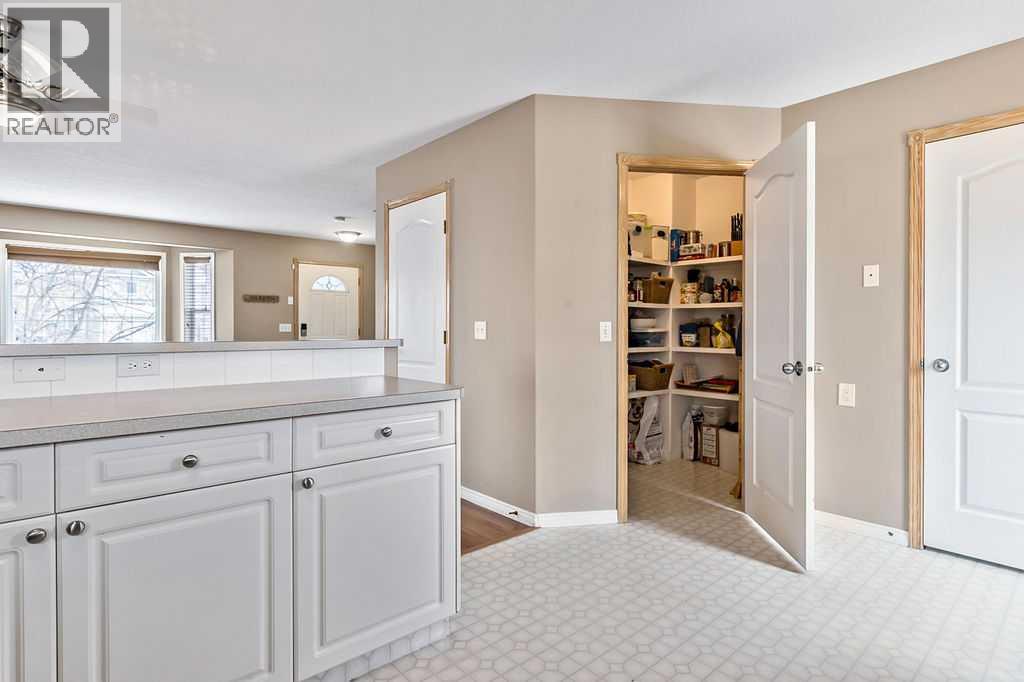 Single Family House for Sale in  Chaparral Ridge Way SE Chaparral Calgary 