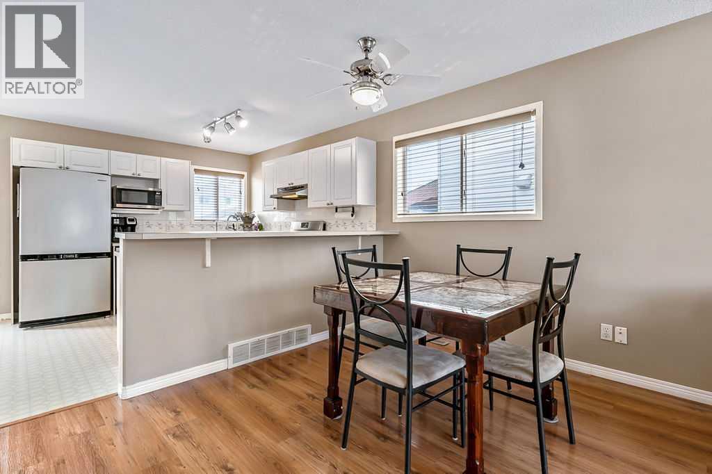 Single Family House for Sale in  Chaparral Ridge Way SE Chaparral Calgary 